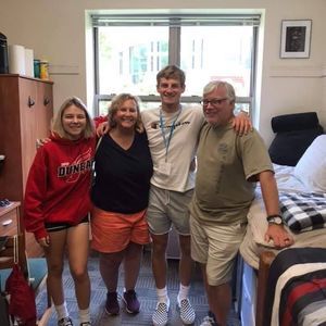 Meet your Posher, Scott